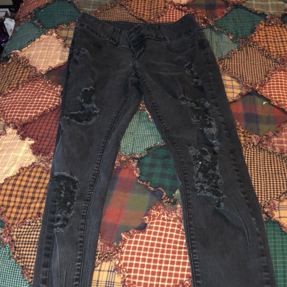 Black heart hot topic ripped jeans